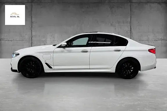 BMW 530E 2018 photo 2