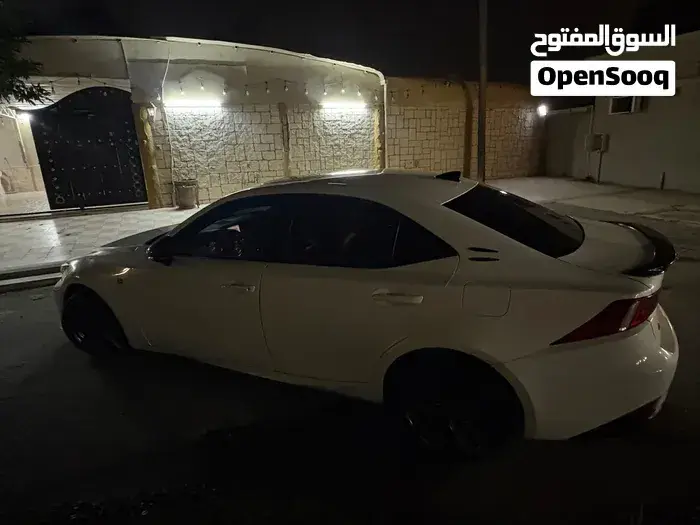 Lexus Is 2014 photo 3