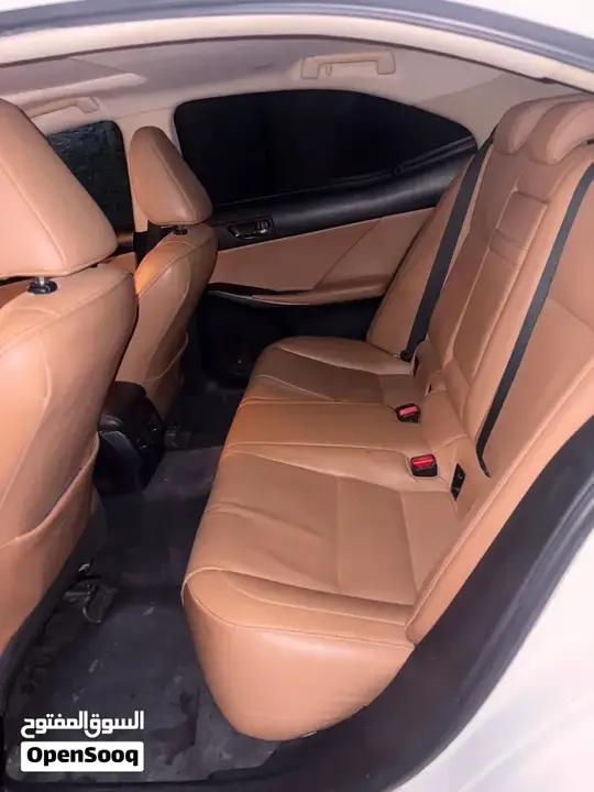 Lexus Is 2014 photo 2