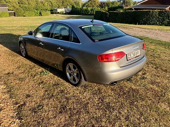 Audi A4 2008 photo 4