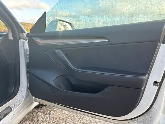 Tesla Model 3 2021 photo 5