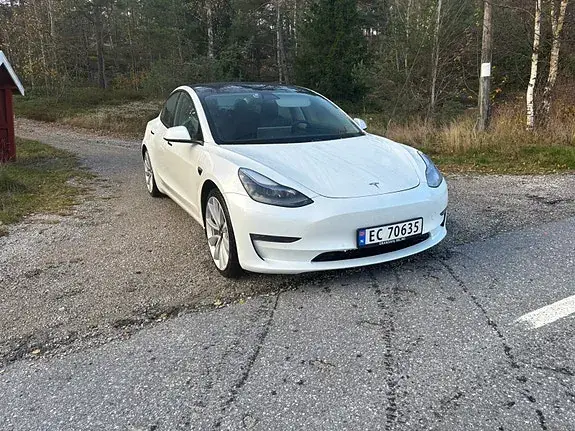 Tesla Model 3 2021 photo 2