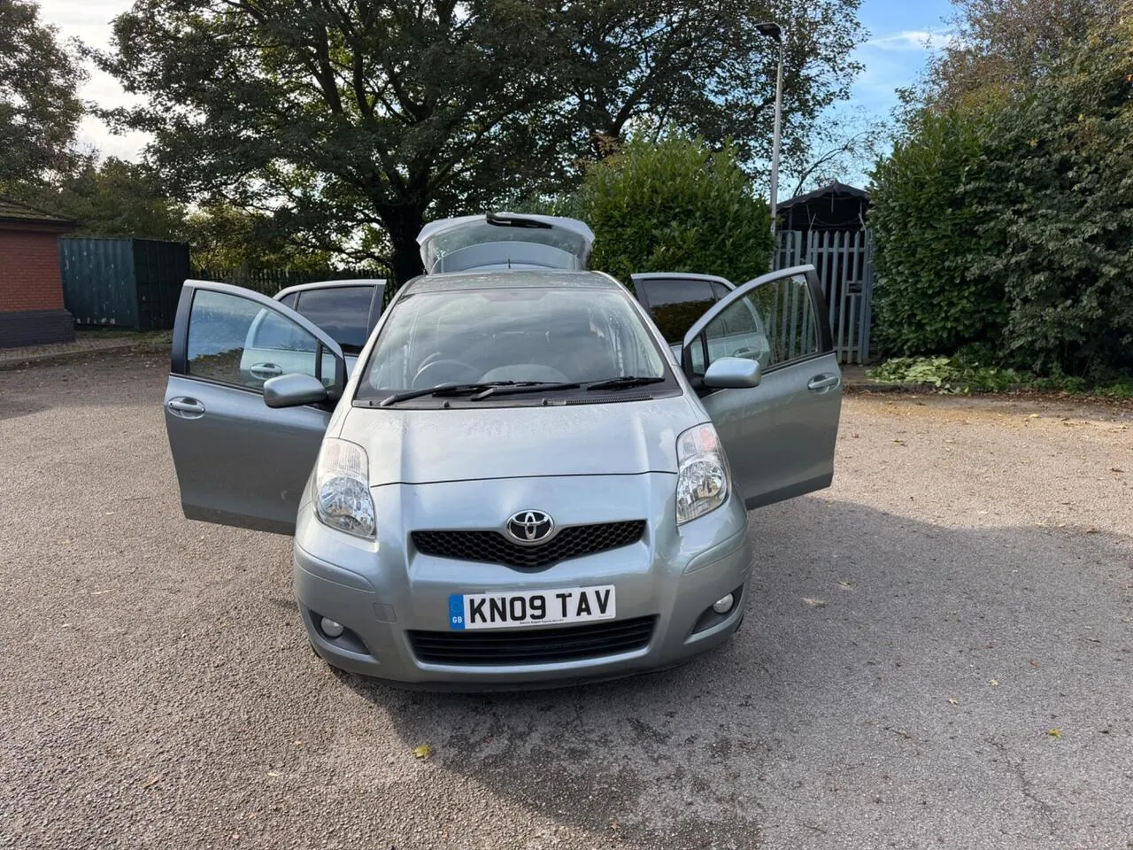 Toyota Yaris 2009 photo 4