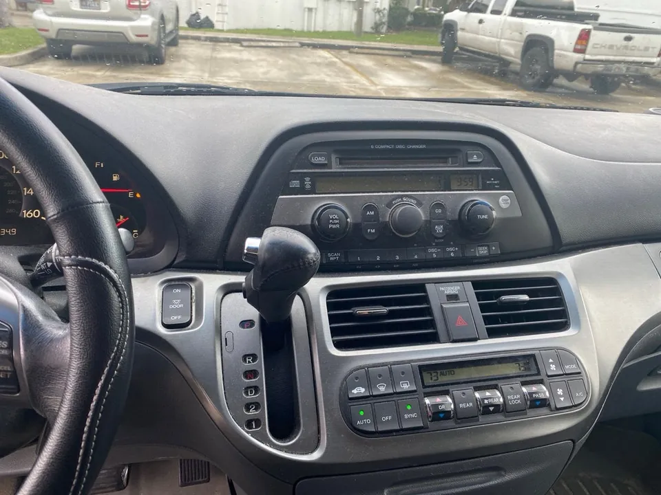 Honda Odyssey 2006 photo 3
