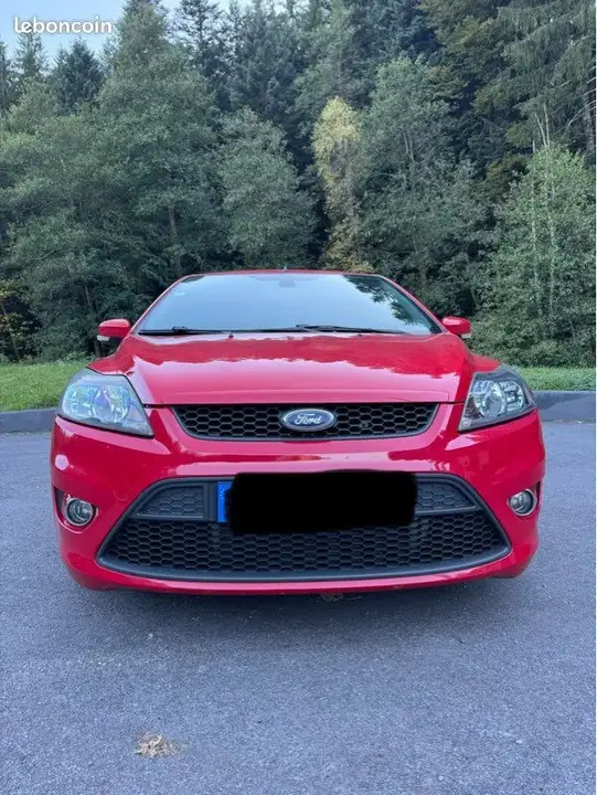 Ford Focus 2010 photo 2