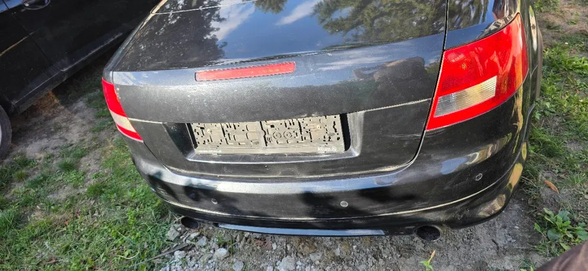 Audi A4 2003 photo 2