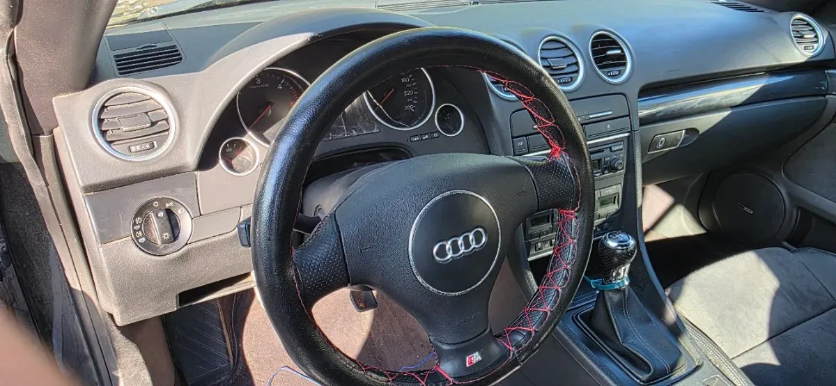 Audi A4 2003 photo 3