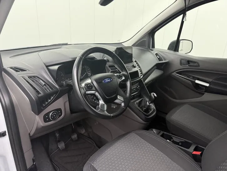 Ford Transit Connect 2024 photo 3