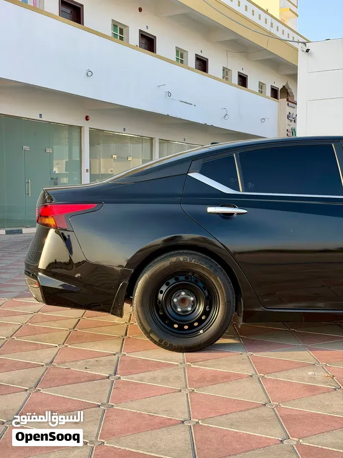 Nissan Altima 2020 photo 4
