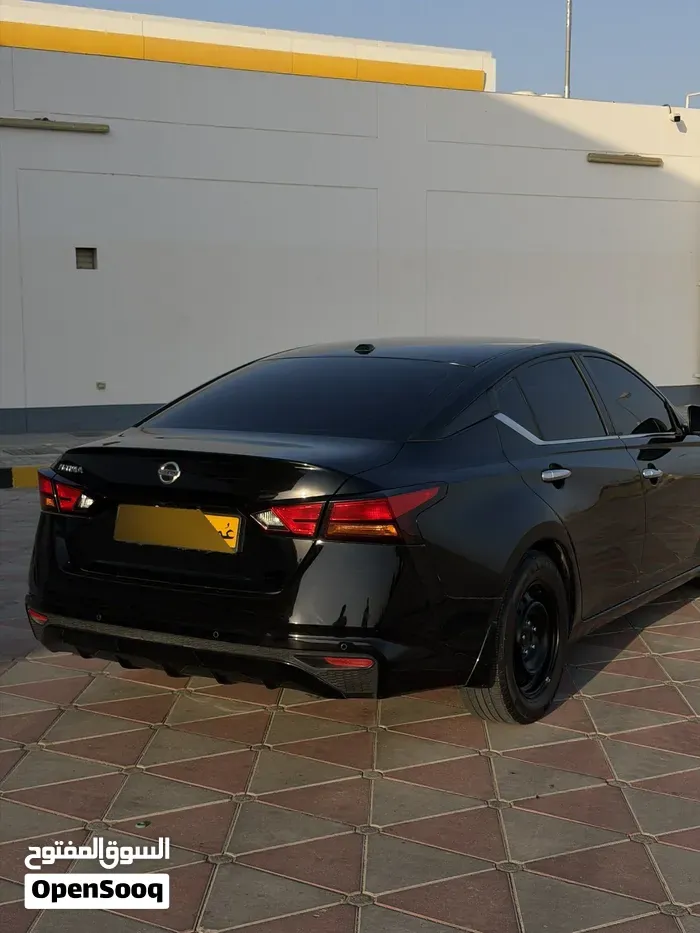 Nissan Altima 2020 photo 2