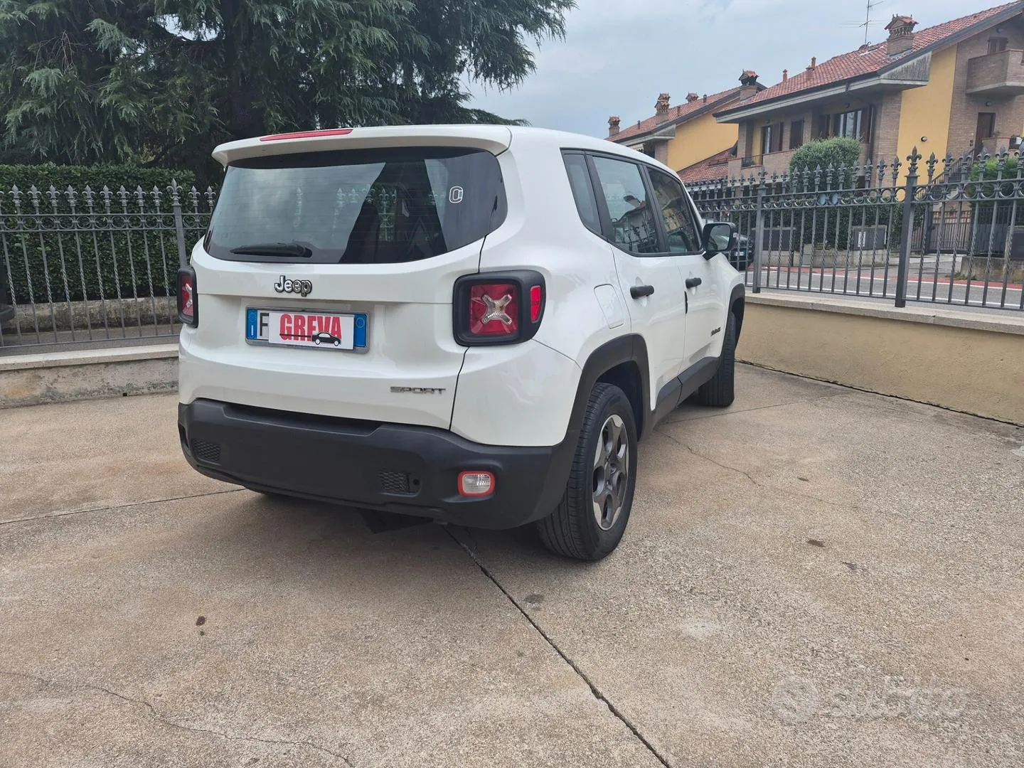 Jeep Renegade 2017 photo 2