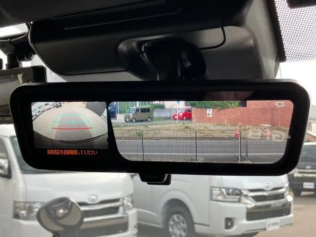Toyota Hiace 2020 photo 3