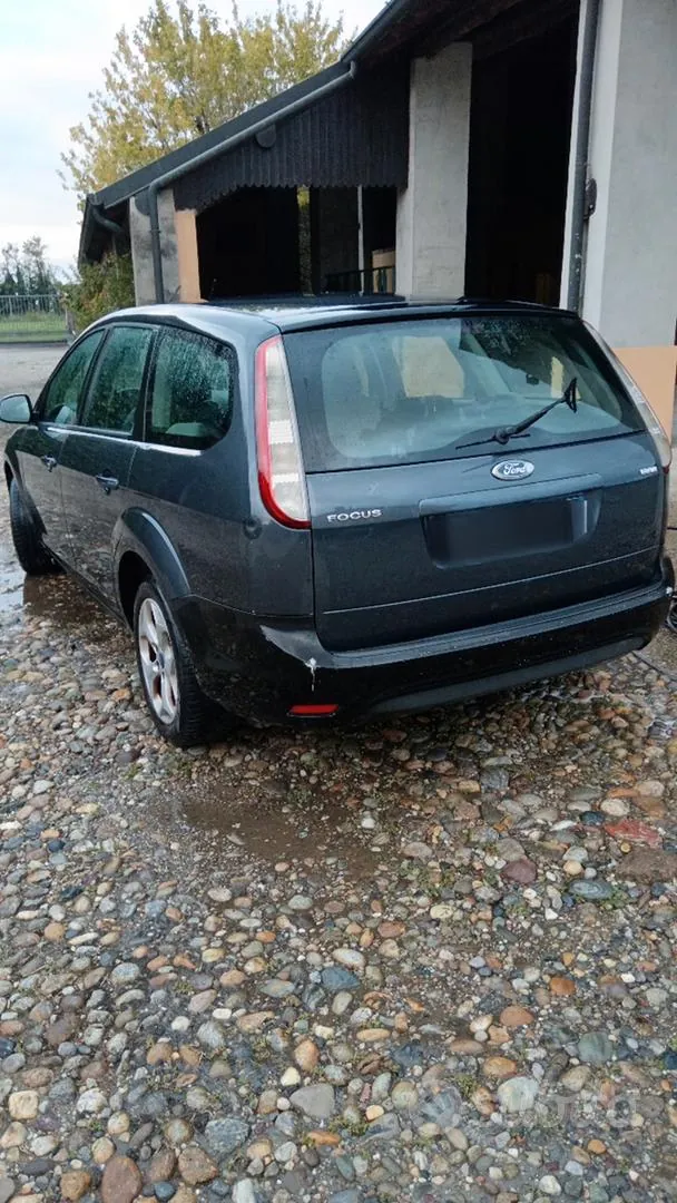 Ford Focus 2008 photo 3