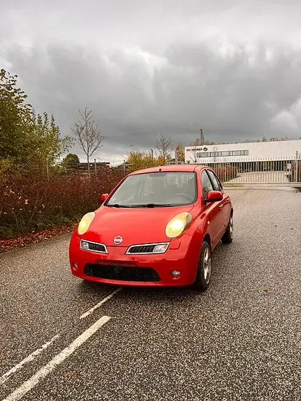 Nissan Micra 2010 photo 2