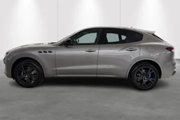 Maserati Levante 2023 photo 3
