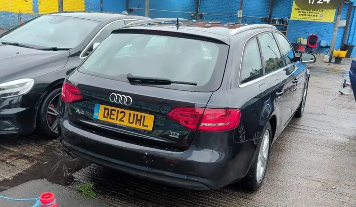 Audi A4 Avant 2012 photo 3