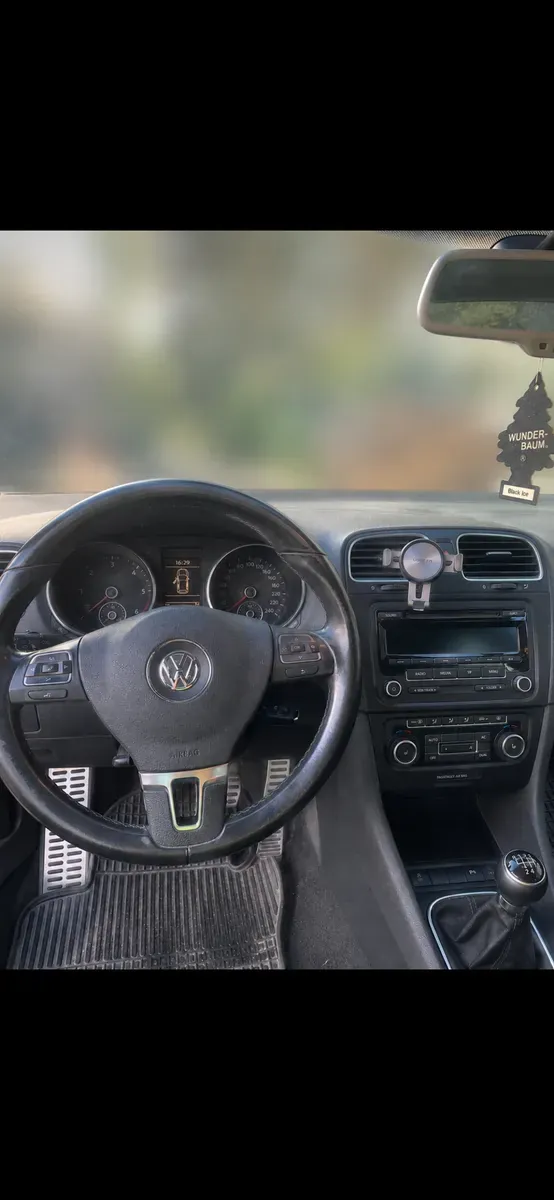 Volkswagen Golf 2012 photo 3