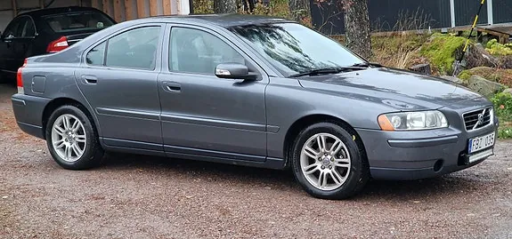 Volvo S60 2007 photo 2