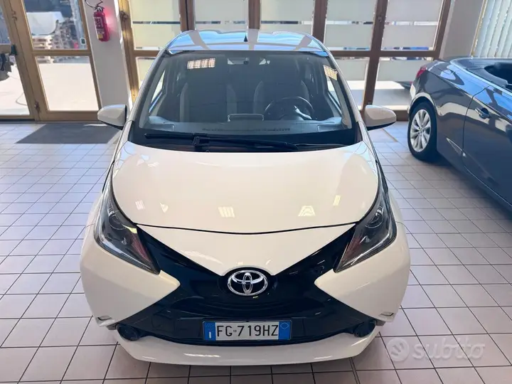 Toyota Aygo 2016 photo 2