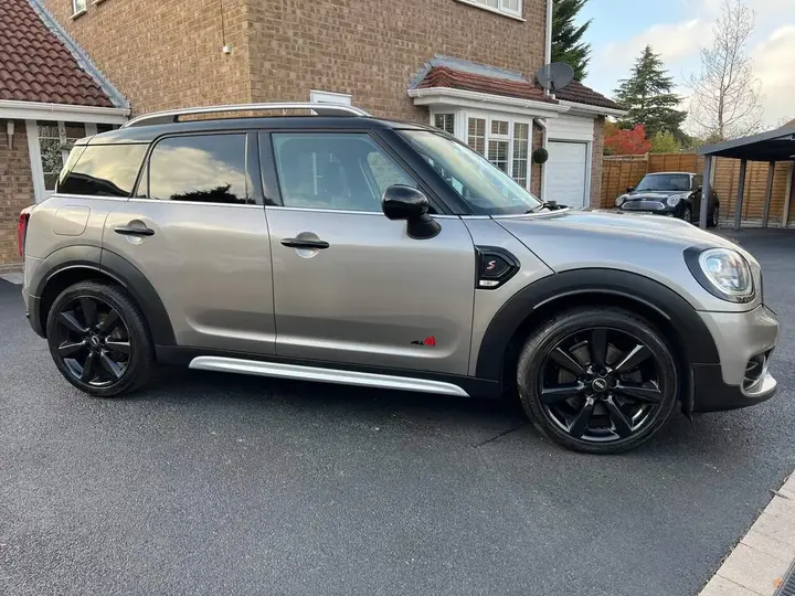 Mini Countryman 2017 photo 2