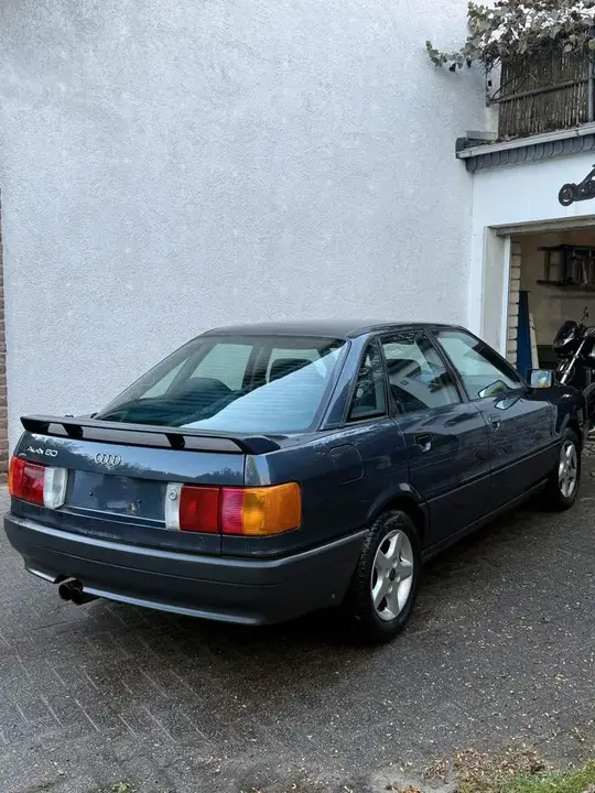 Audi 80