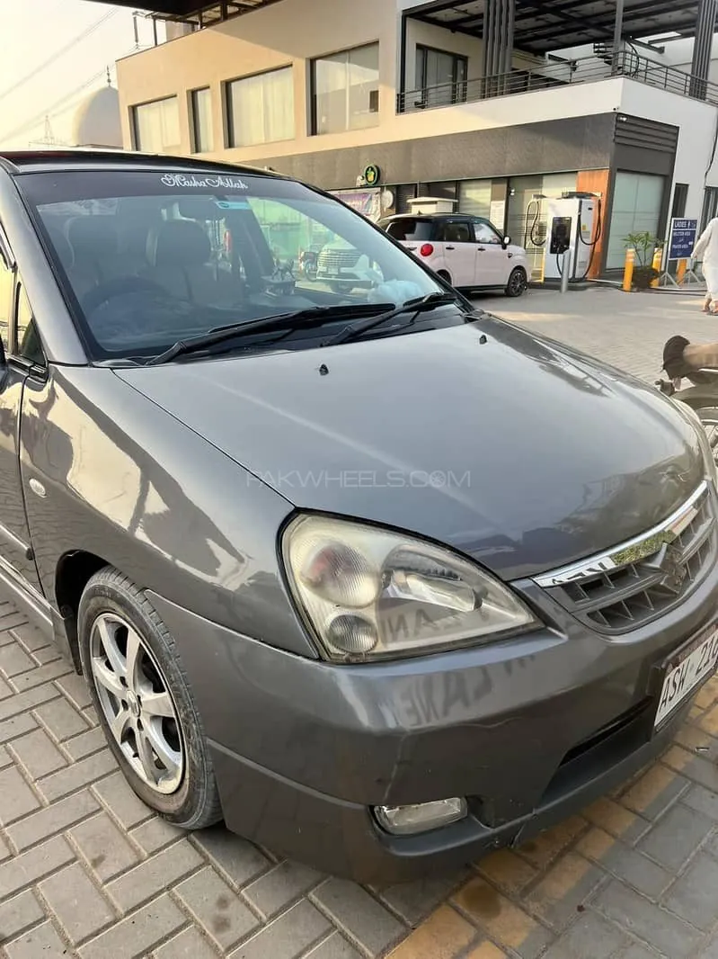 Suzuki Liana