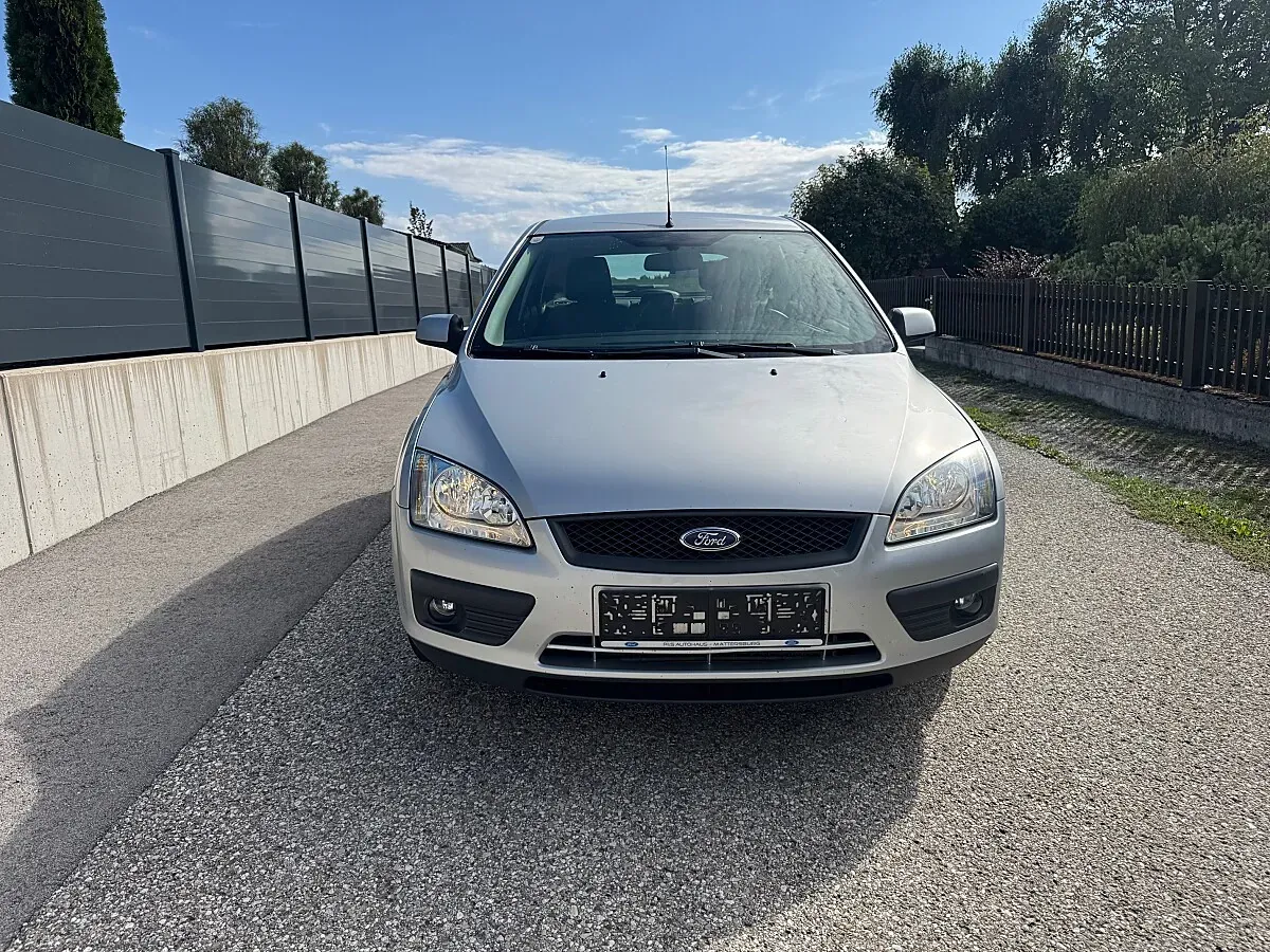 Ford Focus 2008 photo 2