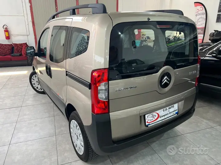 Citroen Nemo 2011 photo 2