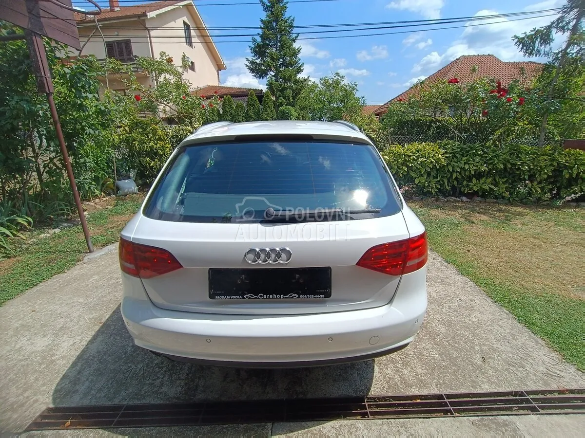 Audi A4 2012 photo 2