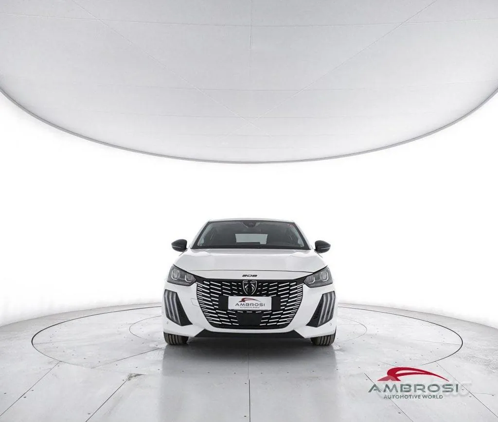 Peugeot 208 2025 photo 5