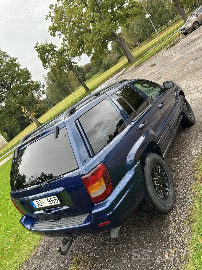 Jeep Grand Cherokee 2002 photo 3