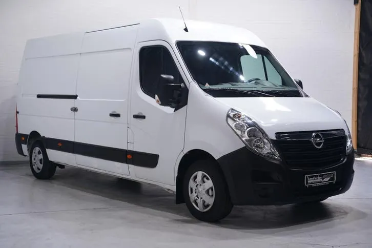 Opel Movano 2017 photo 2