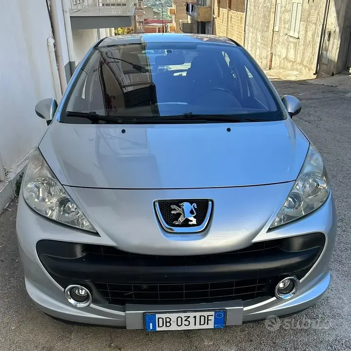 Peugeot 207