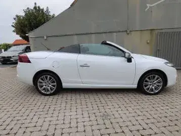 Renault Mégane 2012 photo 2