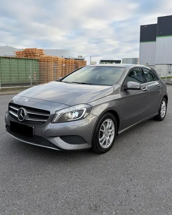 Mercedes-Benz A 180