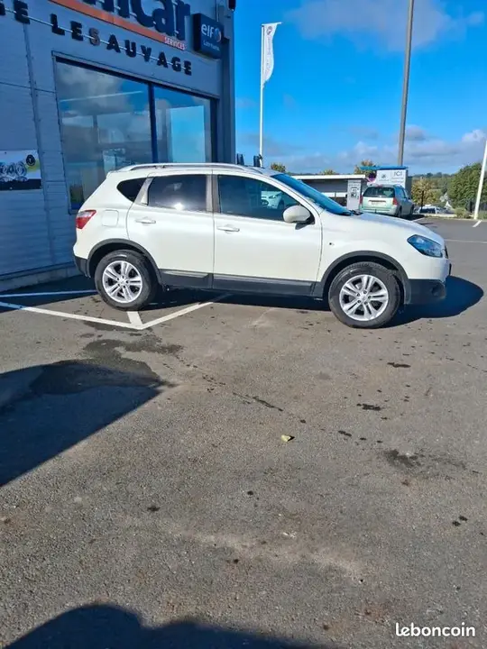Nissan Qashqai 2013 photo 4