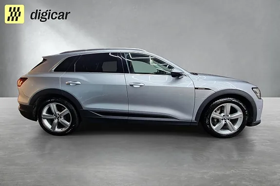 Audi E-Tron 2020 photo 2