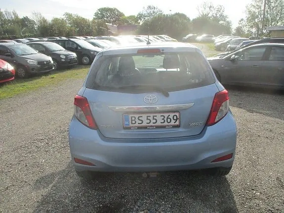 Toyota Yaris 2012 photo 4