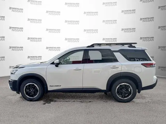 Nissan Pathfinder 2023 photo 2