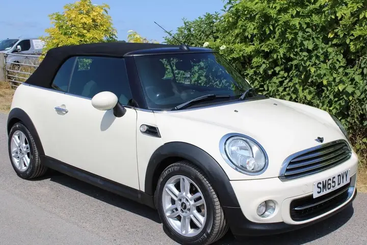 Mini Cooper 2015 photo 2