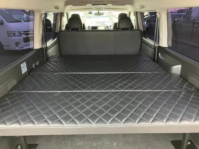 Toyota Hiace 2014 photo 4