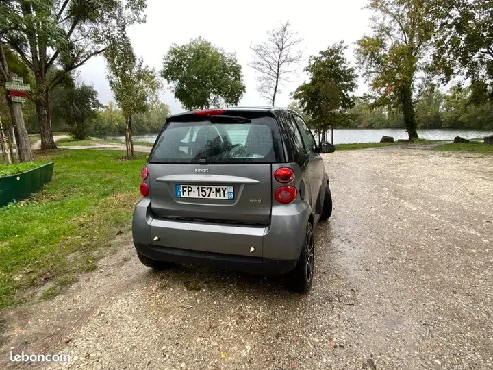 Smart Fortwo 2010 photo 2
