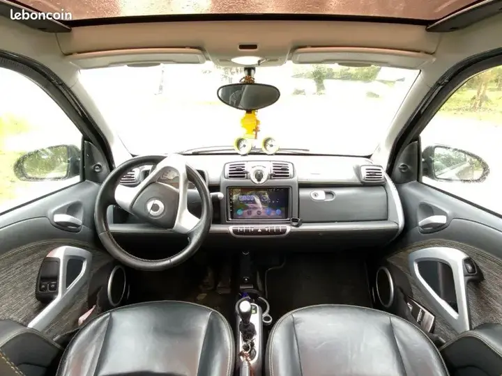 Smart Fortwo 2010 photo 3