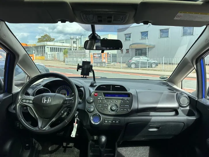 Honda Jazz 2011 photo 3