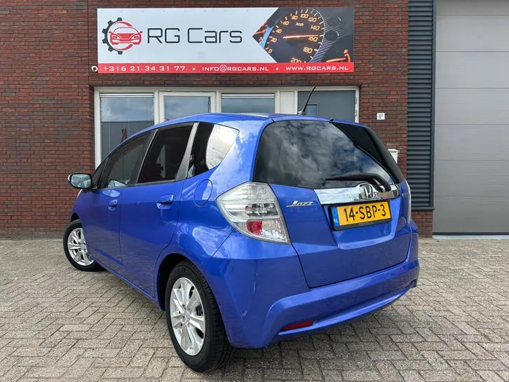 Honda Jazz 2011 photo 2