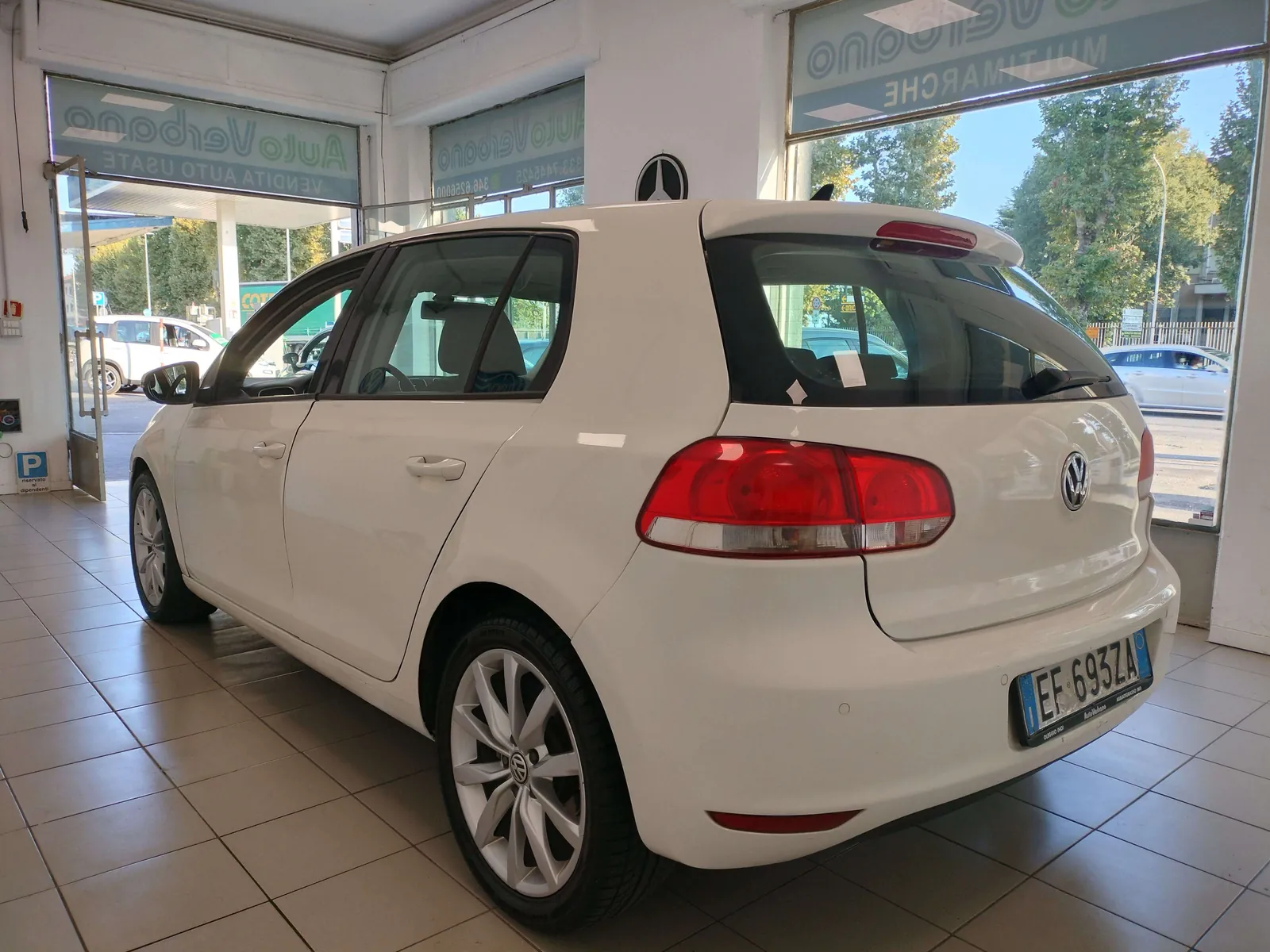 Volkswagen Golf 2011 photo 4