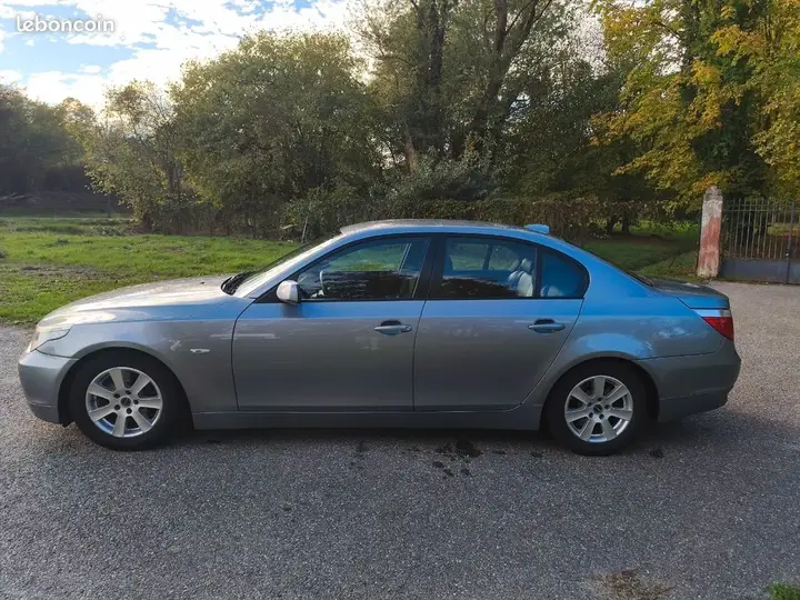 BMW 5 Series 2004 photo 4
