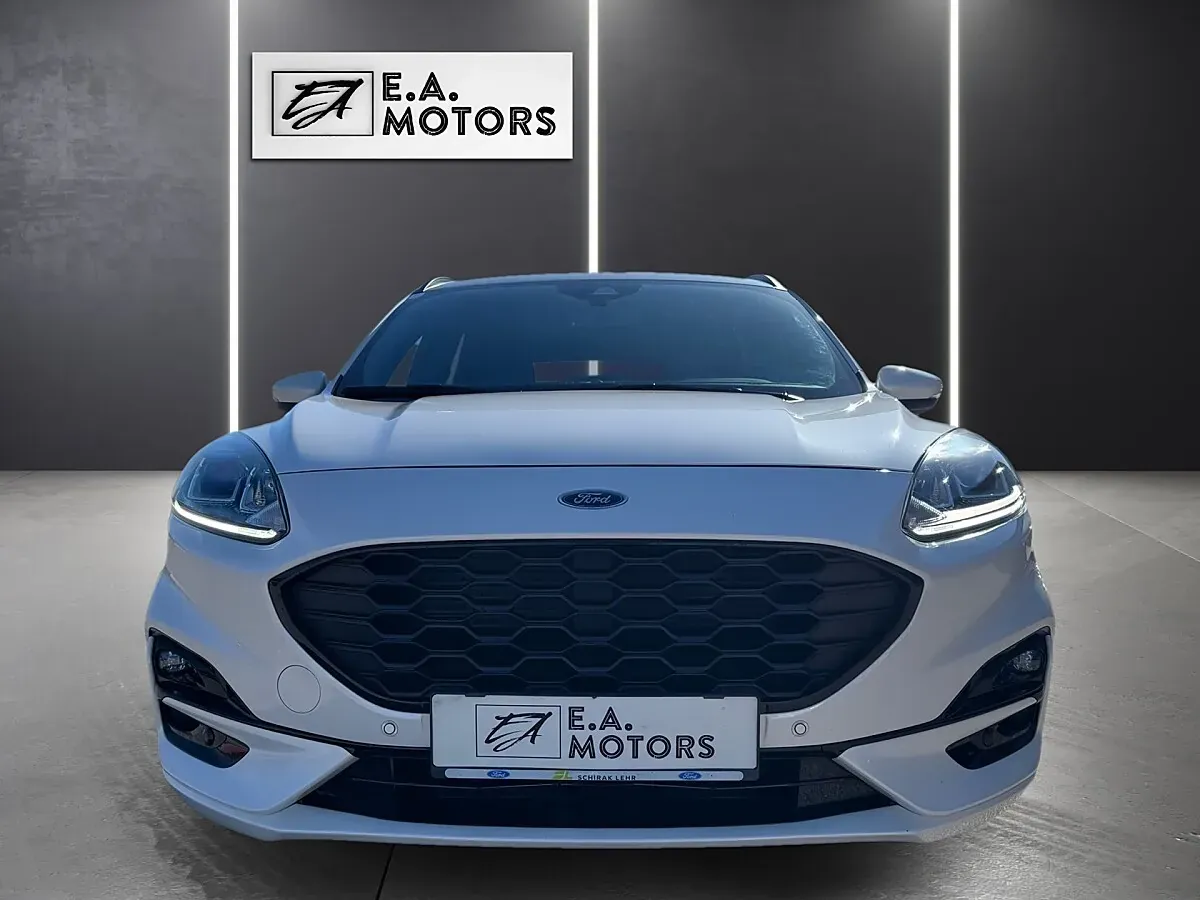 Ford Kuga 2021 photo 2