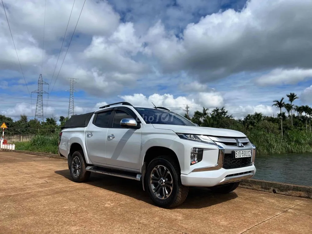 Mitsubishi Triton 2021 photo 2