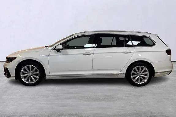 Volkswagen Passat 2020 photo 2